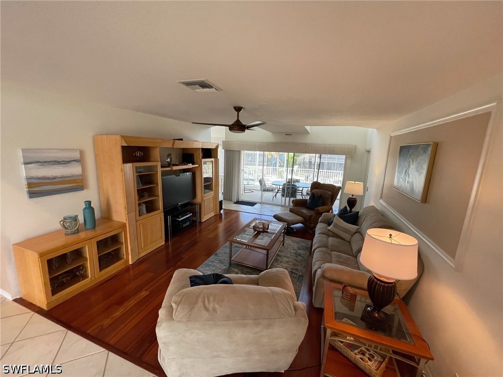 4 Bed Pool Home for Sale in Isles Of Capri, photo 15
