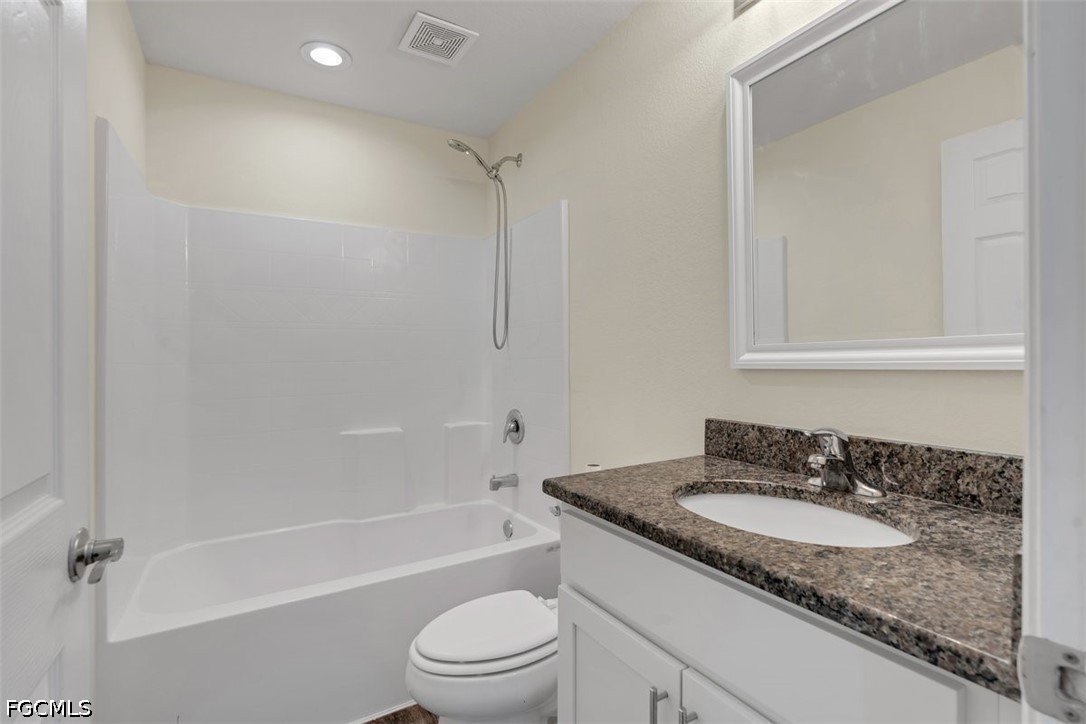 3 Bed SingleFamilyResidence for Sale in Port Labelle, photo 15