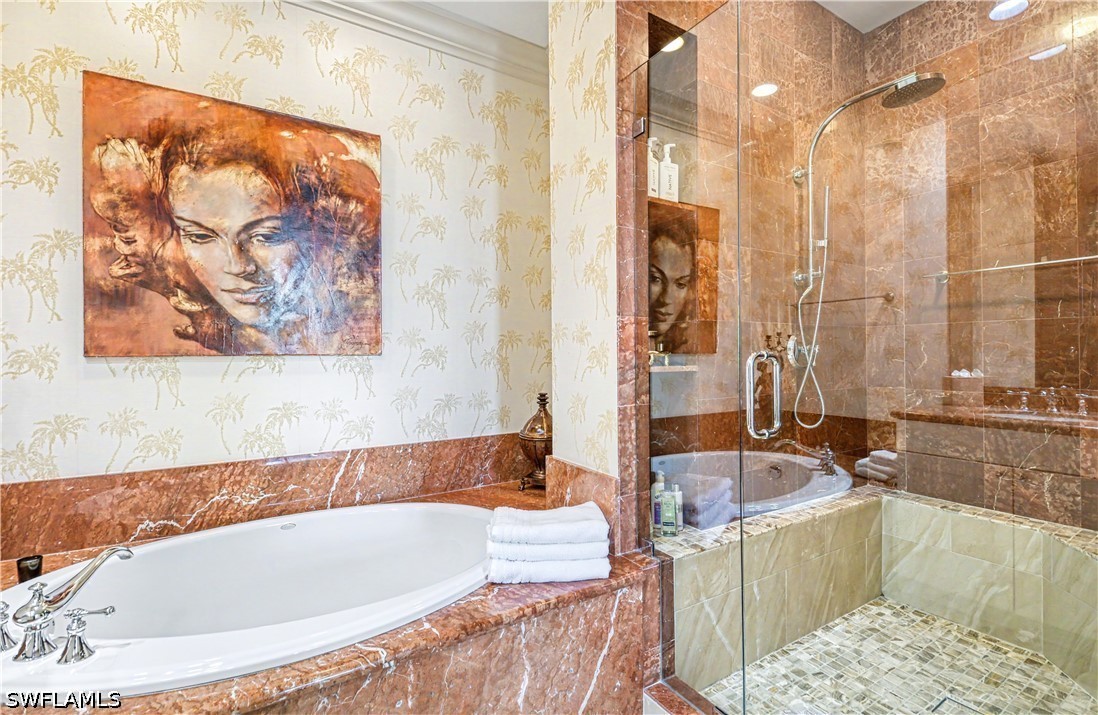 3 Bed Condominium for Sale in Olde Naples, photo 15