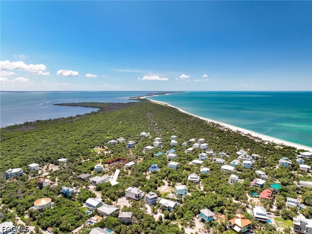 Residential for Sale in Upper Captiva, photo 15