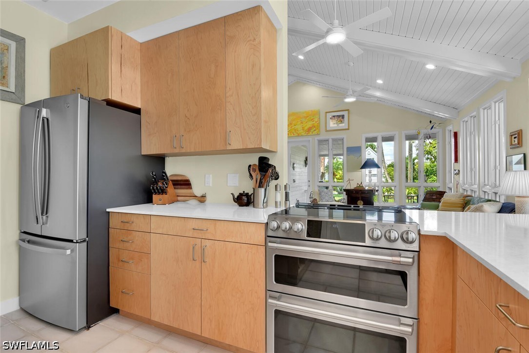 4 Bed SingleFamilyResidence for Sale in Naples, photo 15