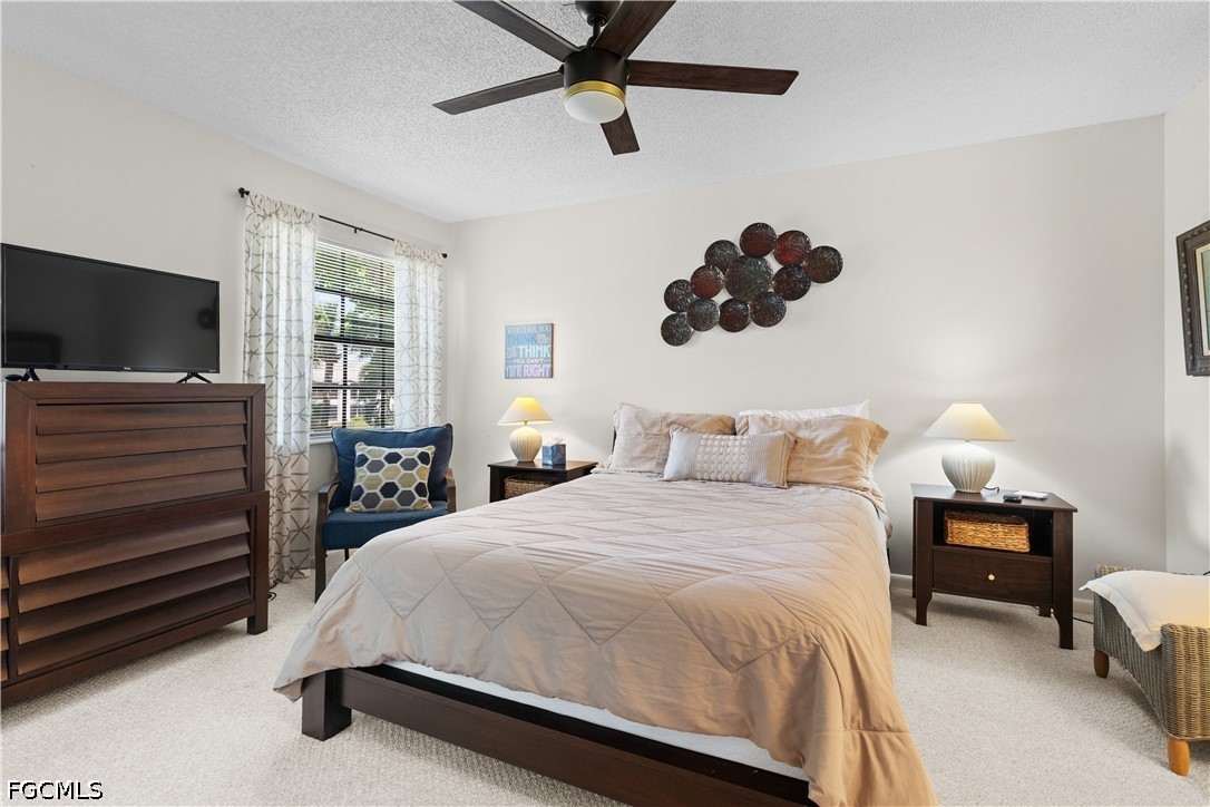 2 Bed Waterfront Home for Sale in Fort Myers, photo 15