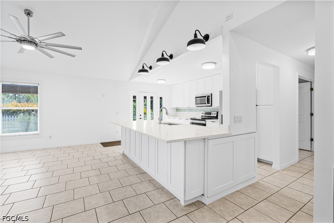 3 Bed SingleFamilyResidence for Sale in The Meadow, photo 15