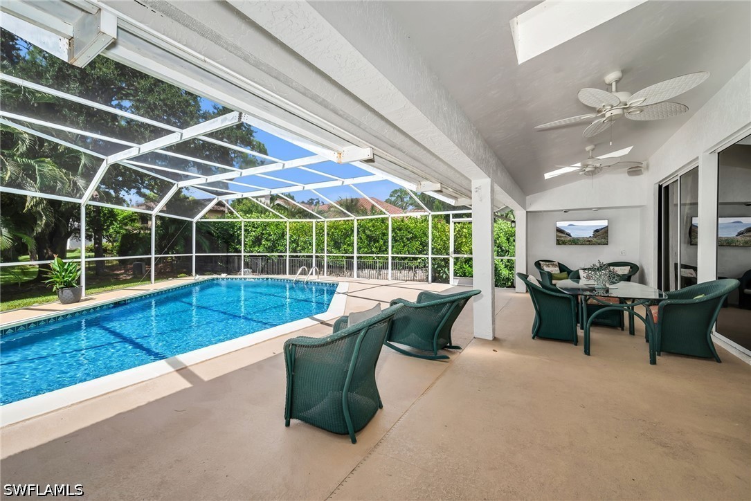 3 Bed Pool Home for Sale in Monterey, photo 15