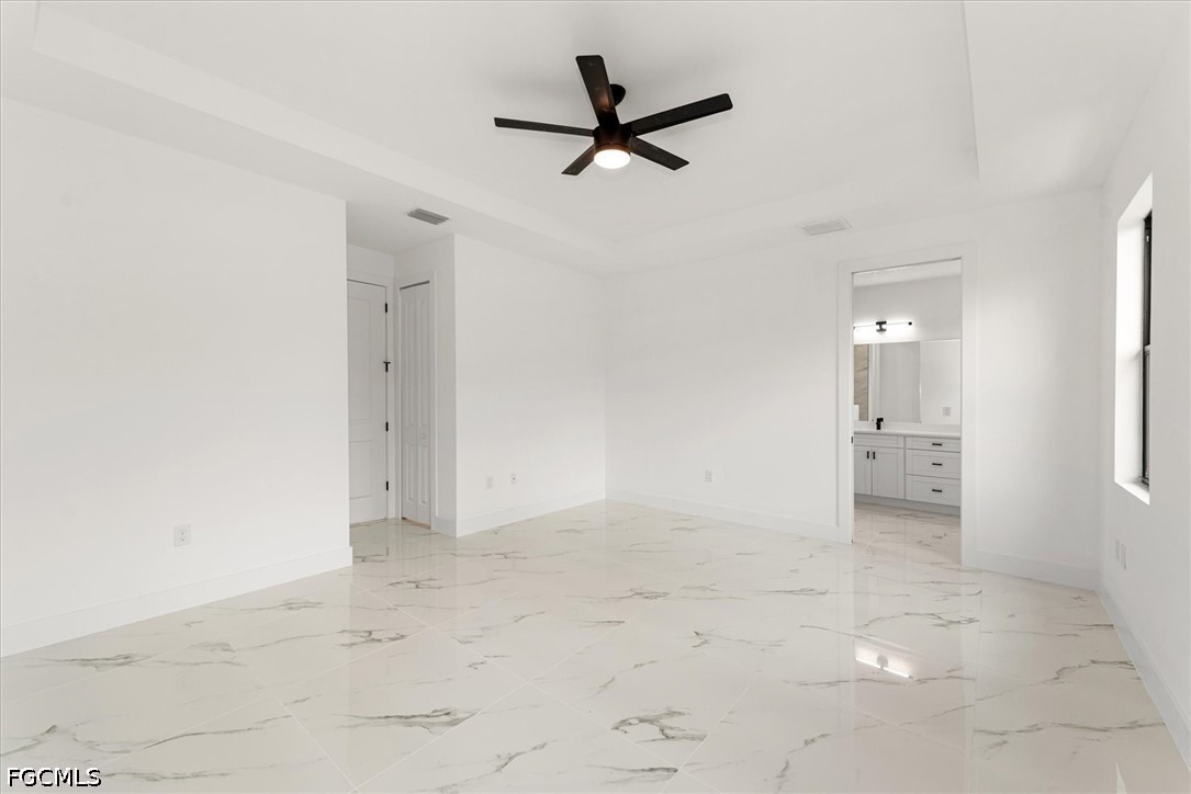 4 Bed SingleFamilyResidence for Sale in Buckingham Park, photo 15