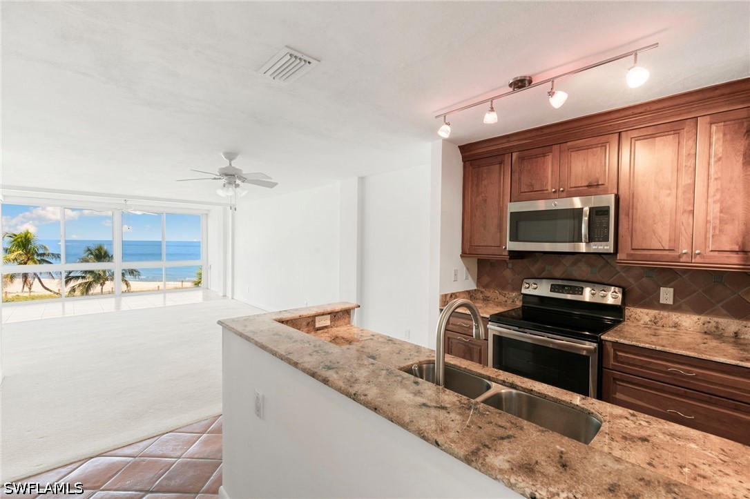 2 Bed Waterfront Home for Sale in Naples, photo 15