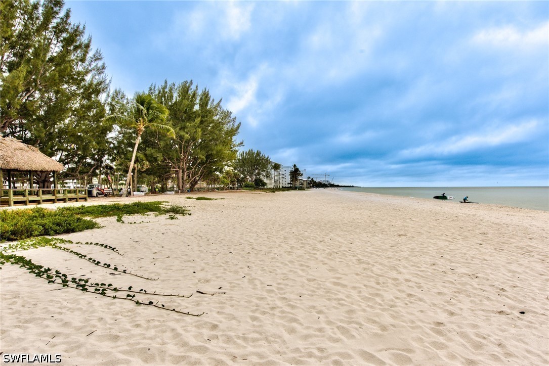 2 Bed Waterfront Home for Sale in Naples, photo 15