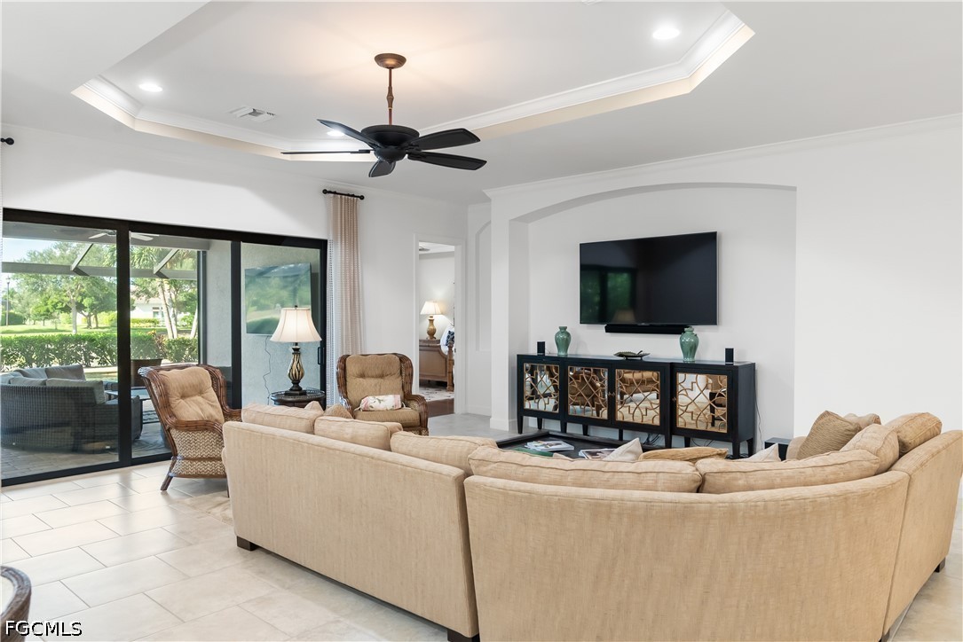 3 Bed Pool Home for Sale in Esplanade, photo 15