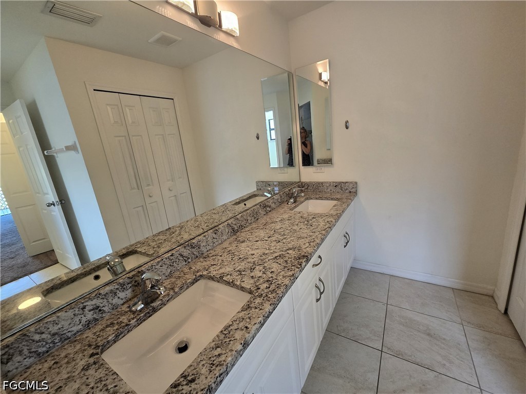 4 Bed Waterfront Home for Sale in Cape Coral, photo 15