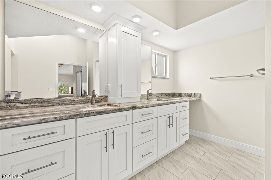 3 Bed Attached for Sale in Fort Myers, photo 15
