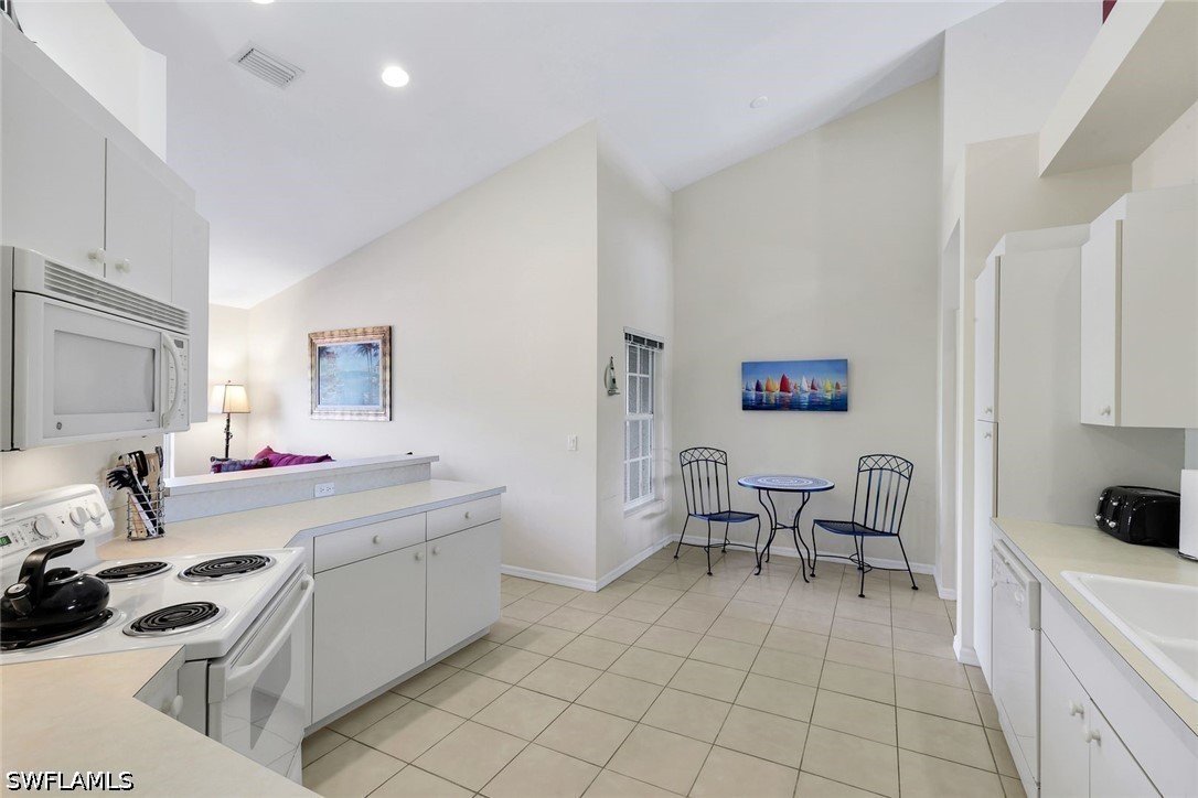 2 Bed Waterfront Home for Sale in Sabal Palm, photo 15