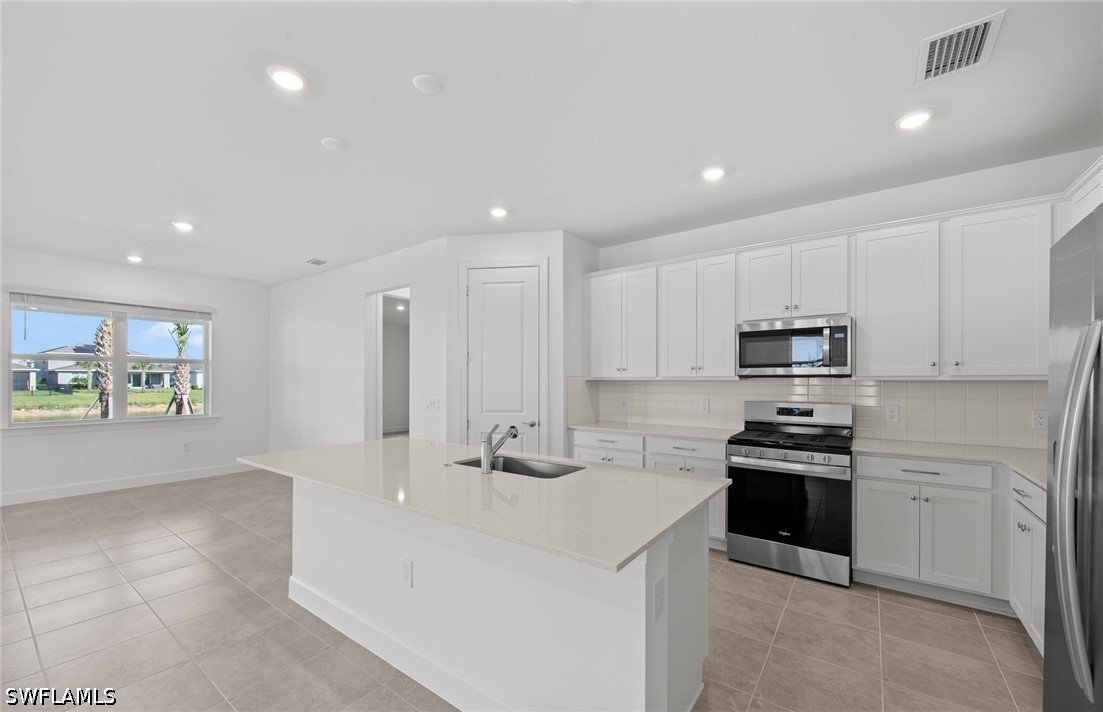 3 Bed Waterfront Home for Sale in Verde, photo 15
