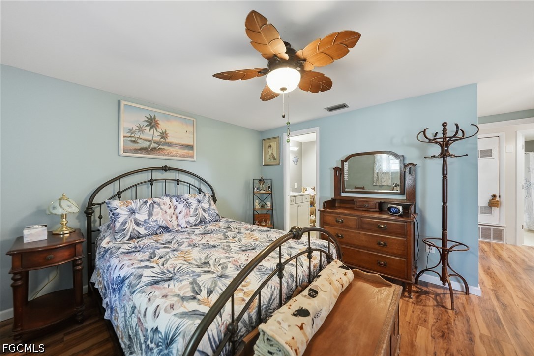 2 Bed Waterfront Home for Sale in Port Charlotte, photo 15