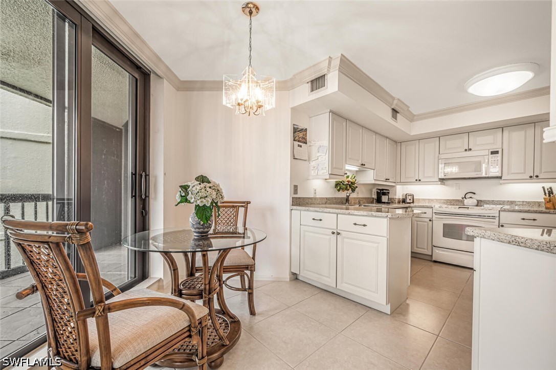 2 Bed Waterfront Home for Sale in Naples, photo 15