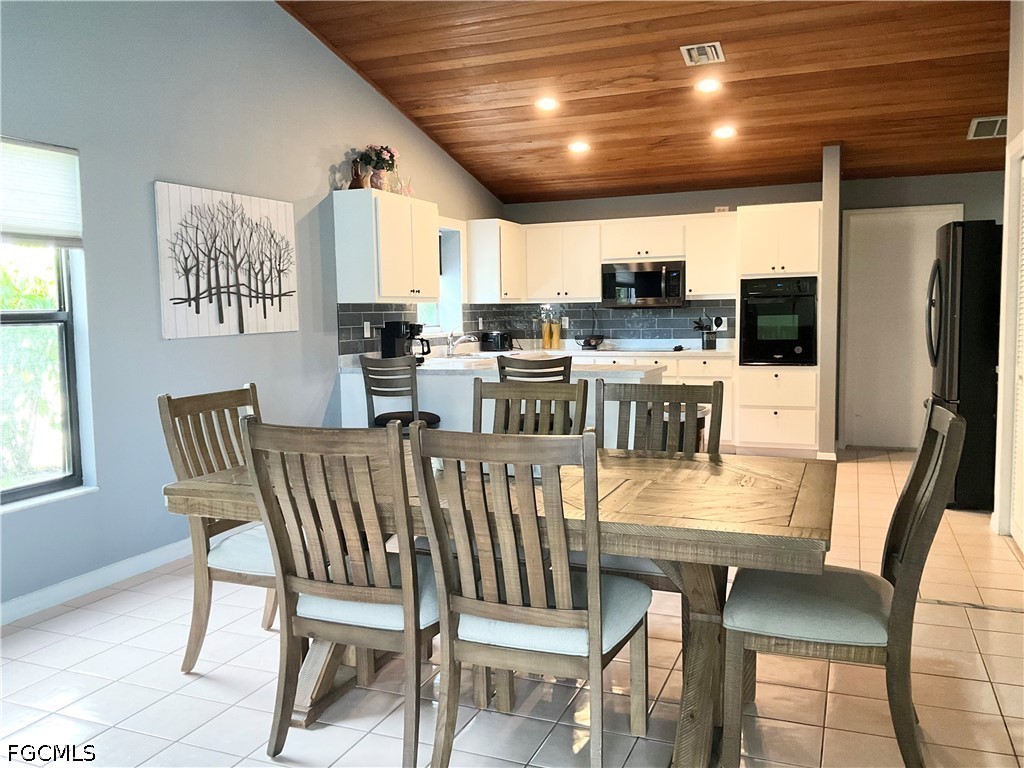 3 Bed Pool Home for Sale in Cape Coral, photo 15