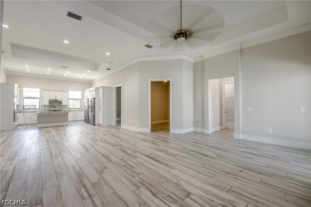 6 Bed Pool Home for Sale in Cape Coral, photo 15