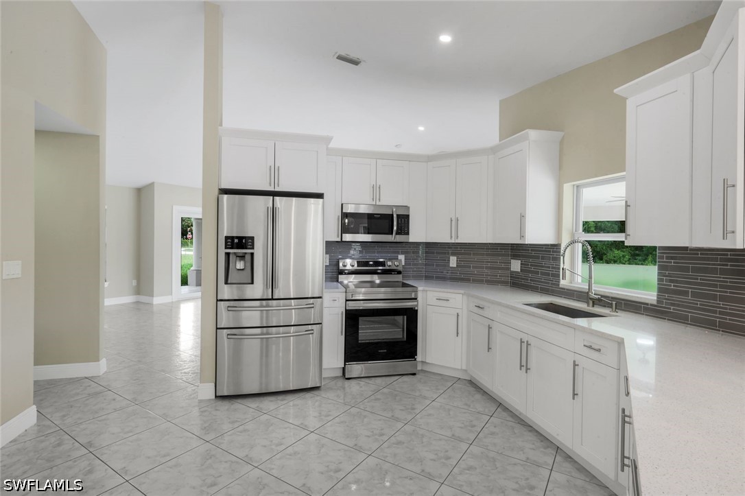 3 Bed Pool Home for Sale in Golden Gate Estates, photo 15