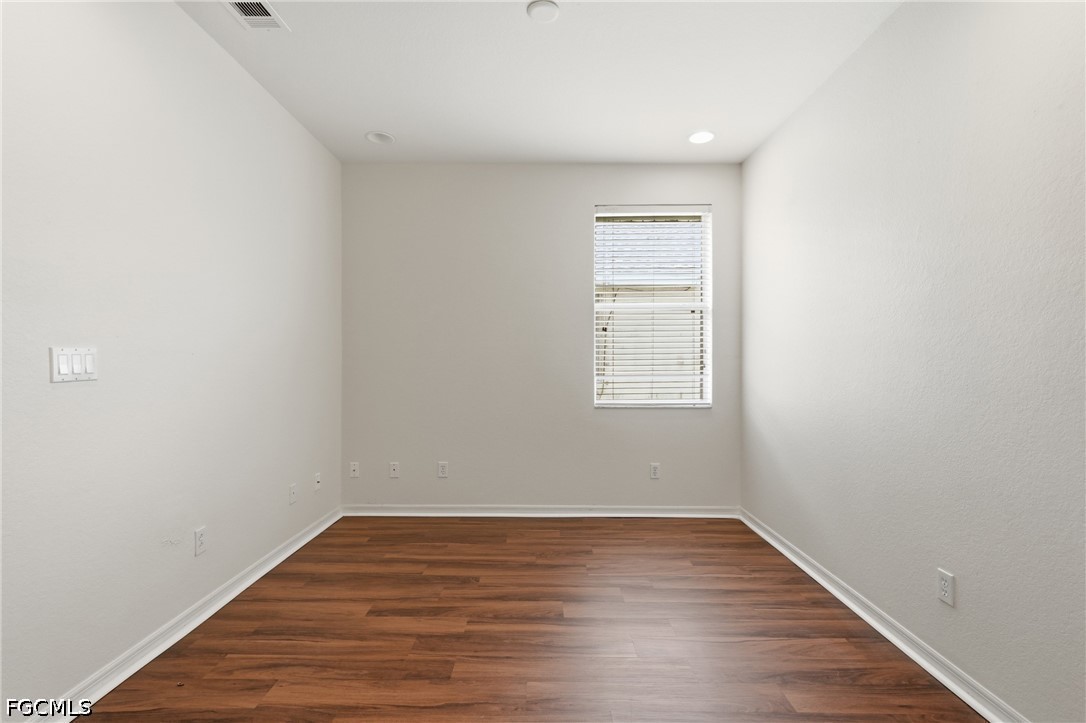 3 Bed Waterfront Home for Sale in Fort Myers, photo 15