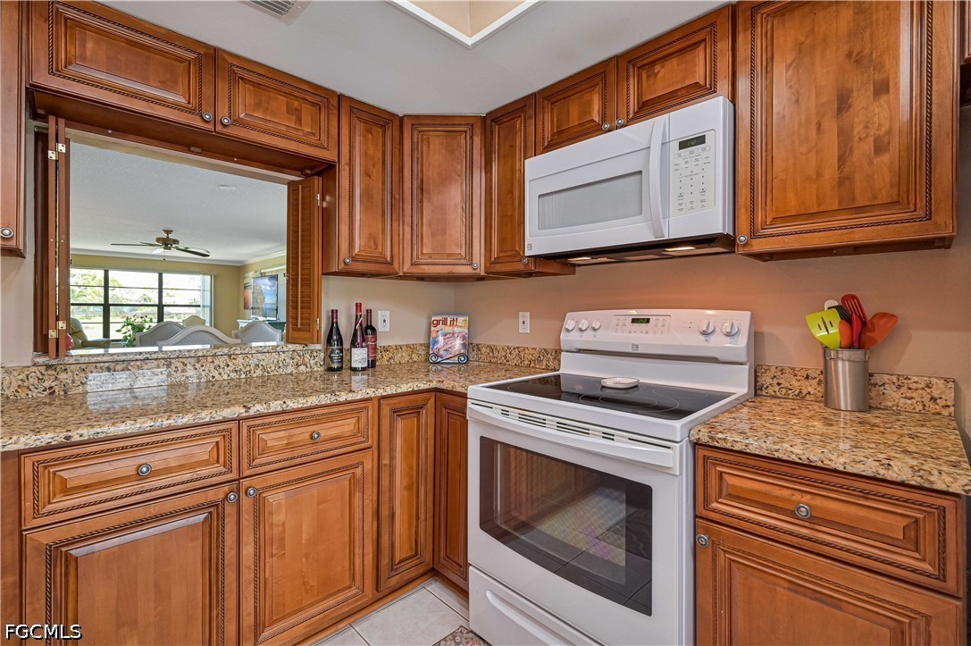 2 Bed Pool Home for Sale in Cape Coral, photo 15