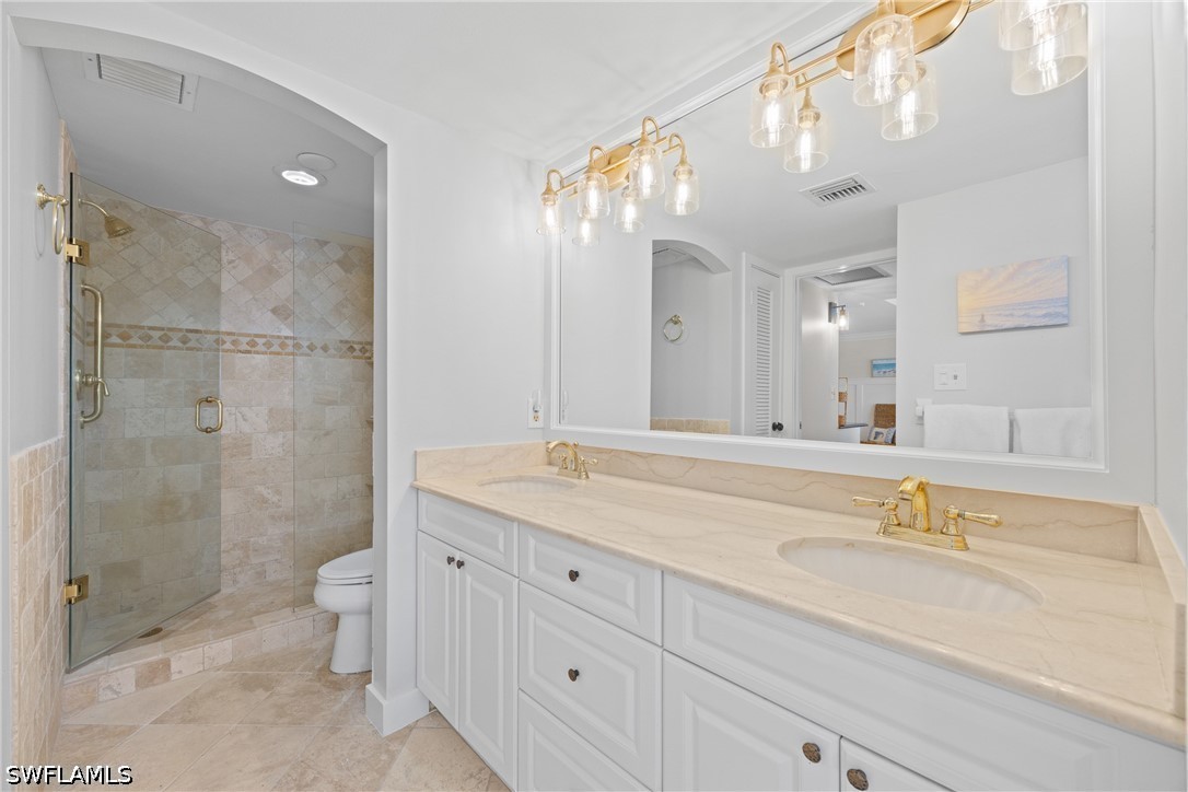2 Bed Pool Home for Sale in Naples Continental, photo 15