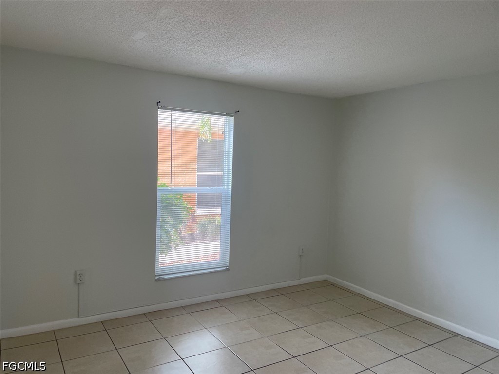 2 Bed Condominium for Sale in Fort Myers, photo 15