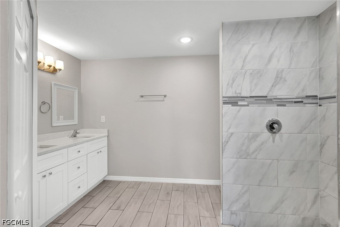 4 Bed SingleFamilyResidence for Sale in Cape Coral, photo 15