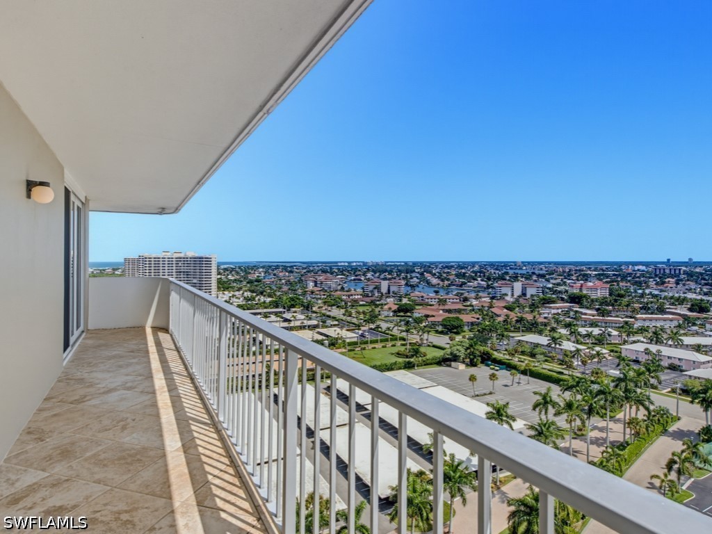 2 Bed Waterfront Home for Sale in Marco Island, photo 15