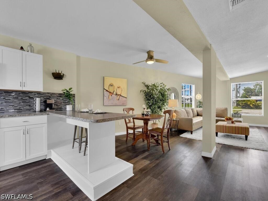 2 Bed SingleFamilyResidence for Sale in Fort Myers, photo 15