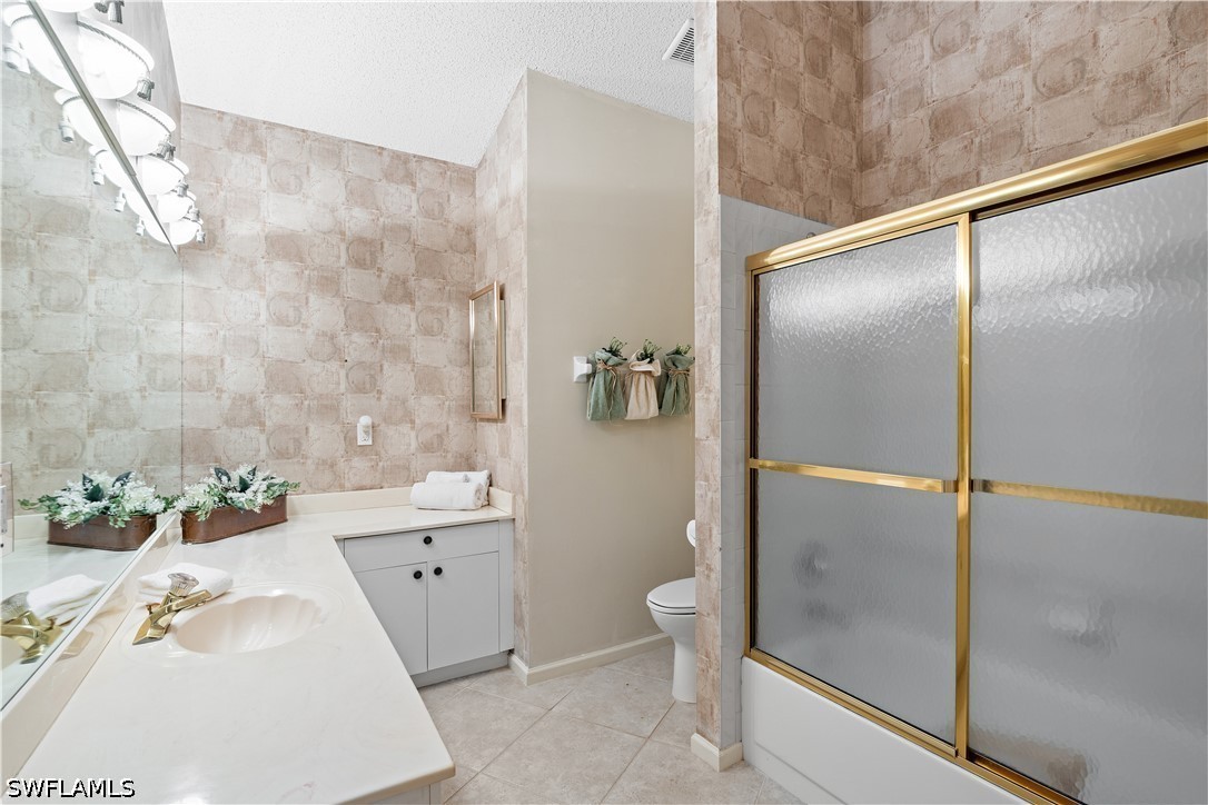 3 Bed SingleFamilyResidence for Sale in Naples, photo 15