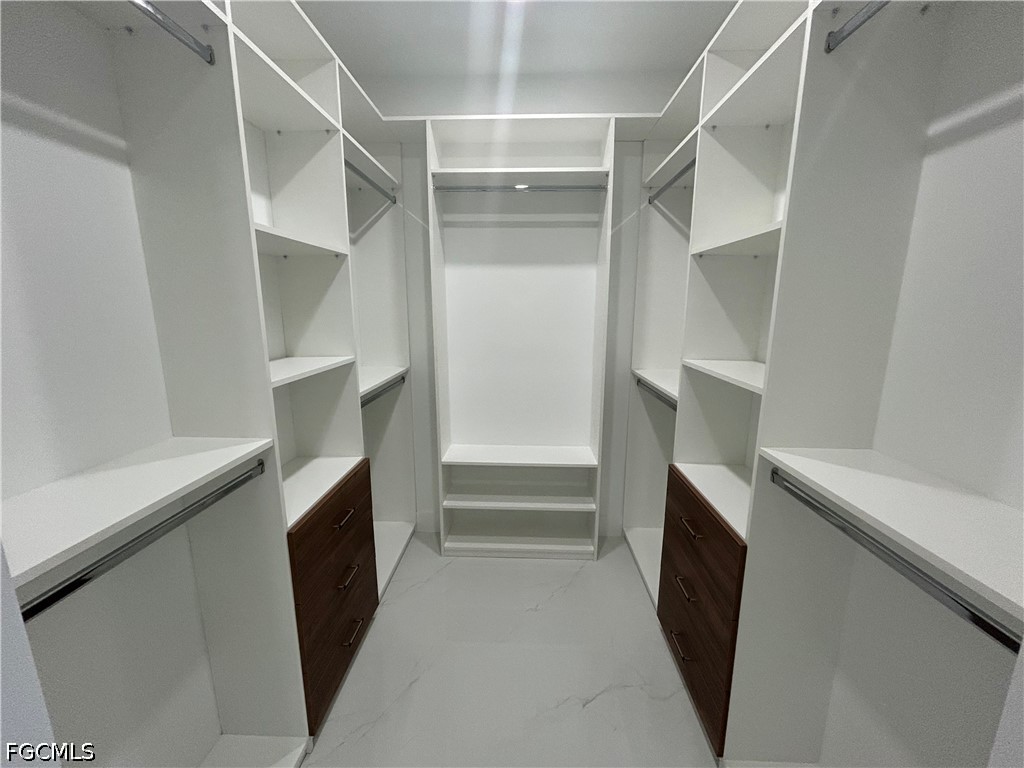 3 Bed SingleFamilyResidence for Sale in Lehigh Acres, photo 15