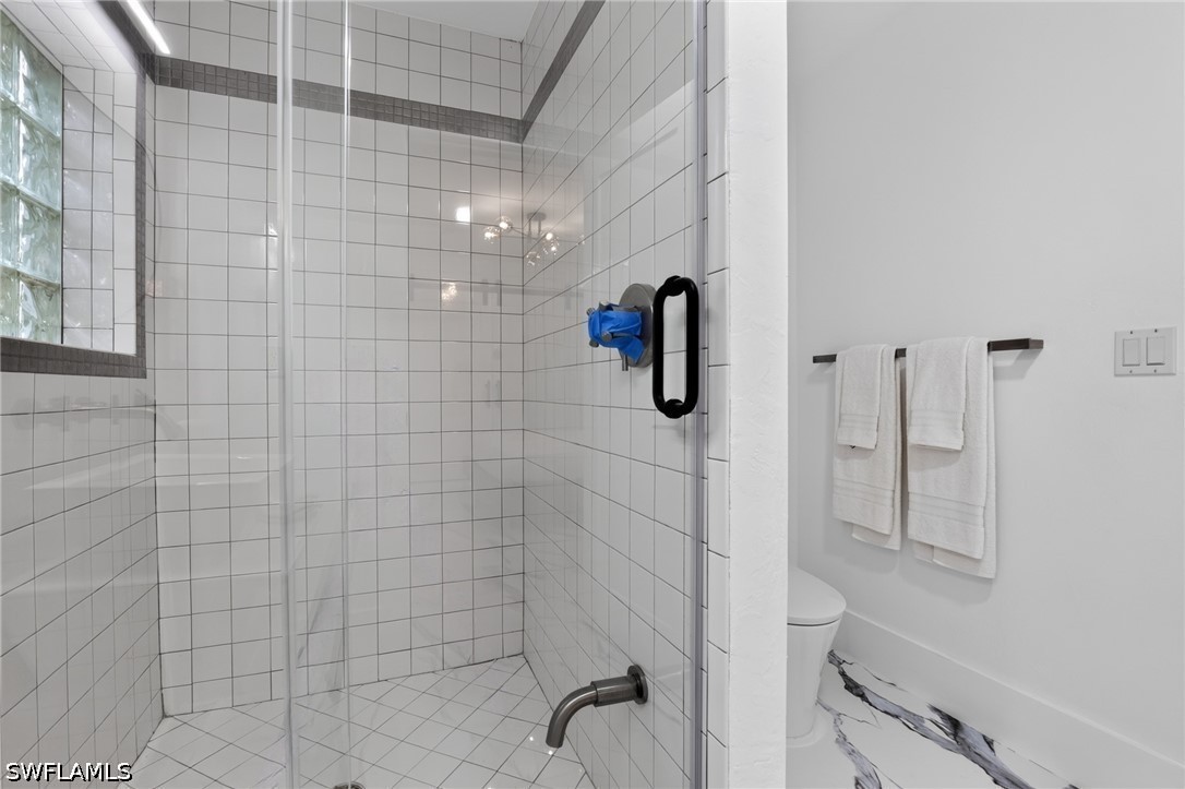 3 Bed SingleFamilyResidence for Sale in Rock Harbor, photo 15