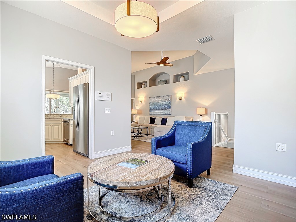 3 Bed Condominium for Sale in Turtle Point, photo 15