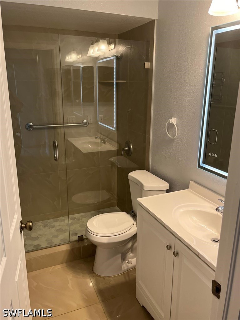 4 Bed Pool Home for Sale in Golden Gate City, photo 15