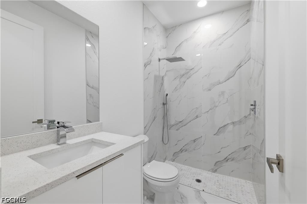 4 Bed SingleFamilyResidence for Sale in Lehigh Acres, photo 15