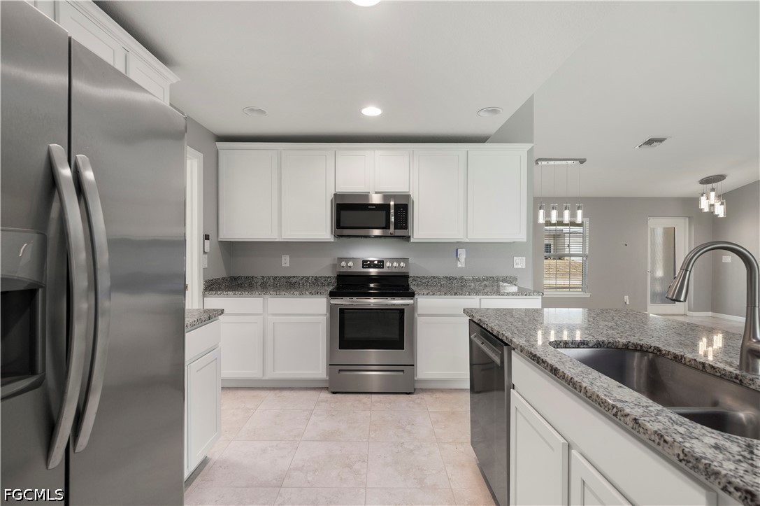 4 Bed SingleFamilyResidence for Sale in Cape Coral, photo 15