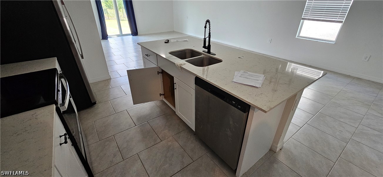 5 Bed SingleFamilyResidence for Sale in Savanna Lakes, photo 15