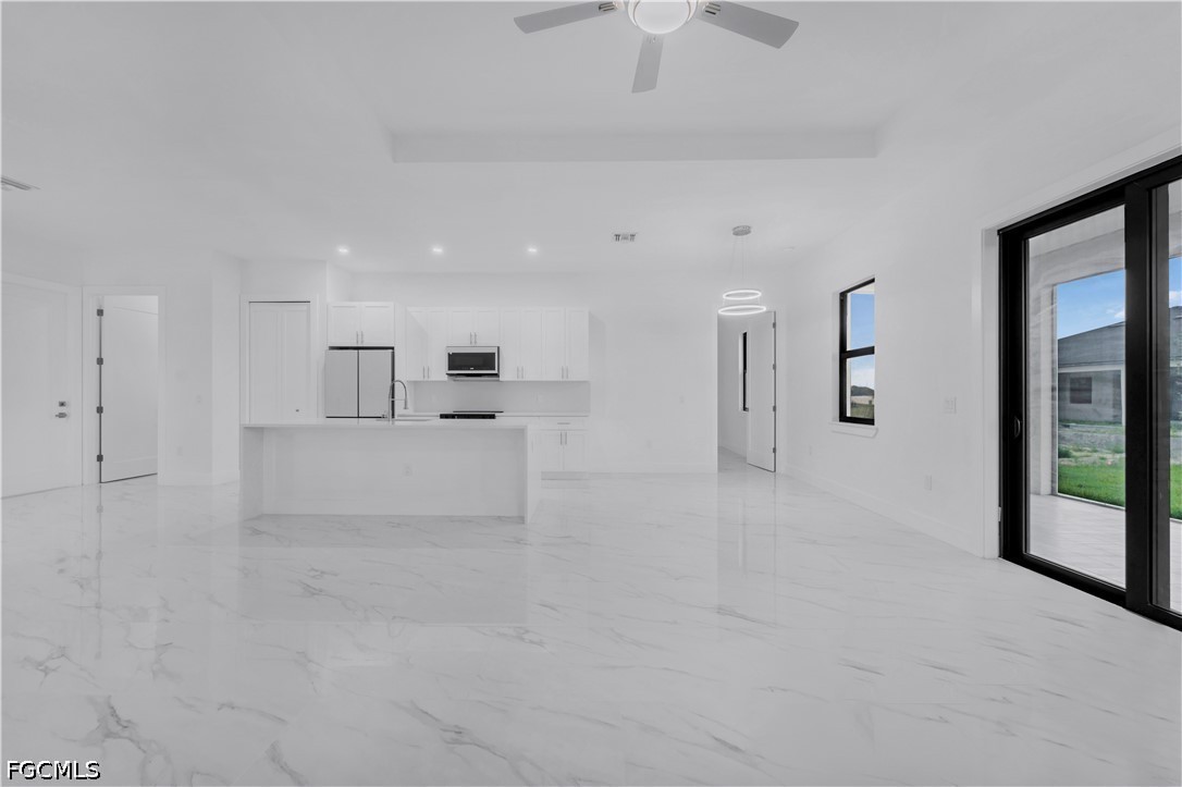3 Bed SingleFamilyResidence for Sale in Cape Coral, photo 15