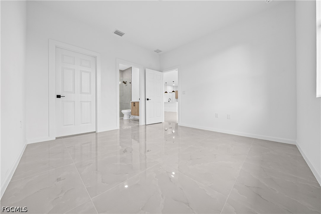 3 Bed SingleFamilyResidence for Sale in Lehigh Acres, photo 15