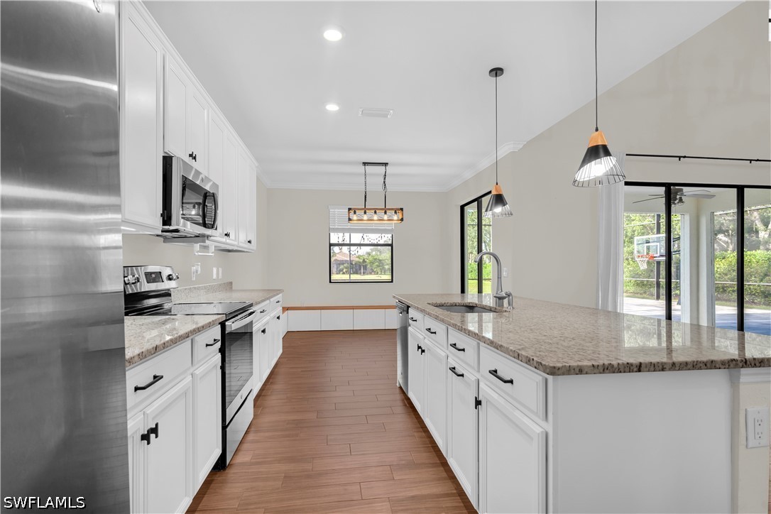 5 Bed SingleFamilyResidence for Sale in Fort Myers, photo 15