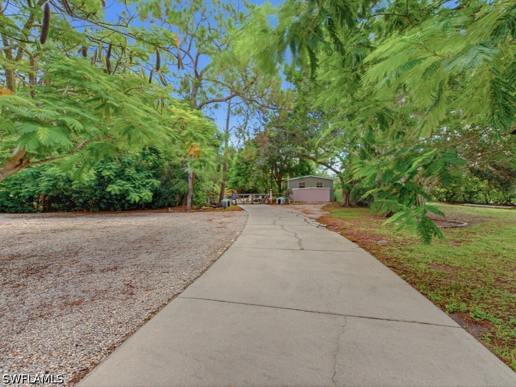 3 Bed SingleFamilyResidence for Sale in Naples, photo 15