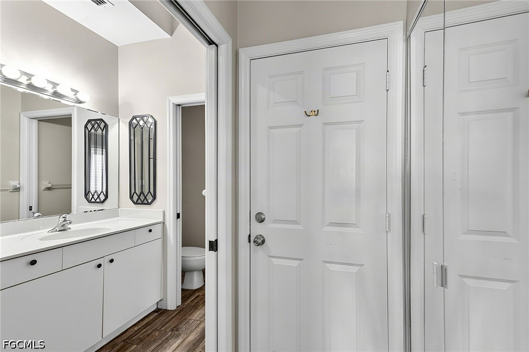1 Bed Waterfront Home for Sale in Bonita Springs, photo 15