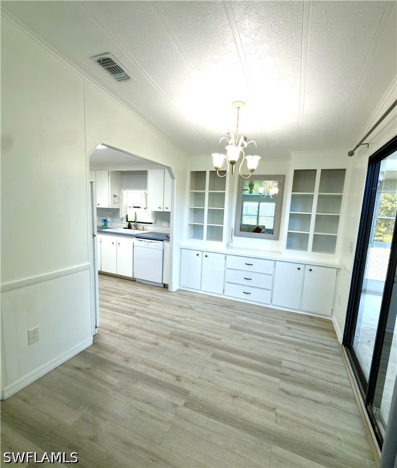 2 Bed ManufacturedHome for Sale in Naples, photo 15