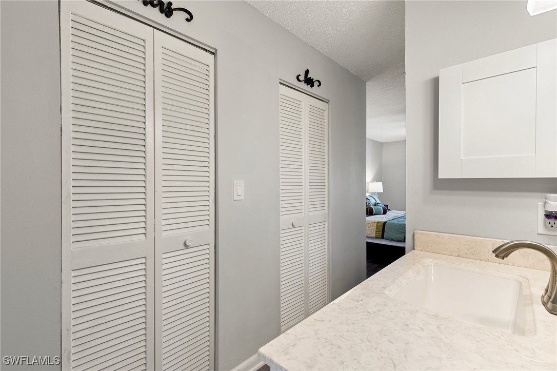 2 Bed Condominium for Sale in Naples, photo 16