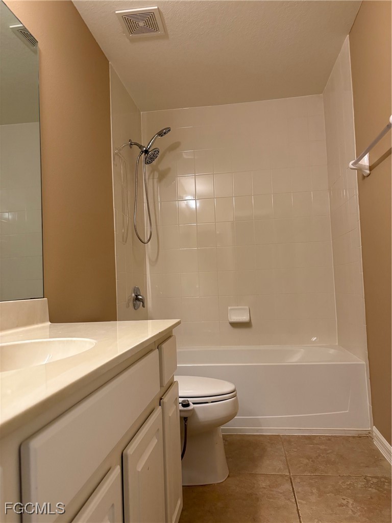 4 Bed Waterfront Home for Sale in Fort Myers, photo 16