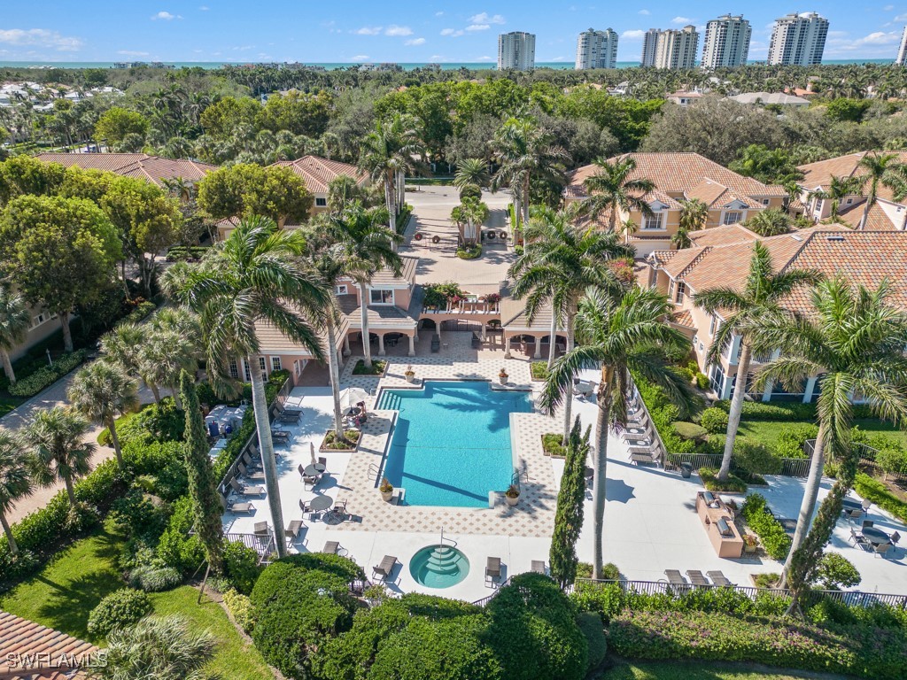 2 Bed Attached for Sale in Naples, photo 16