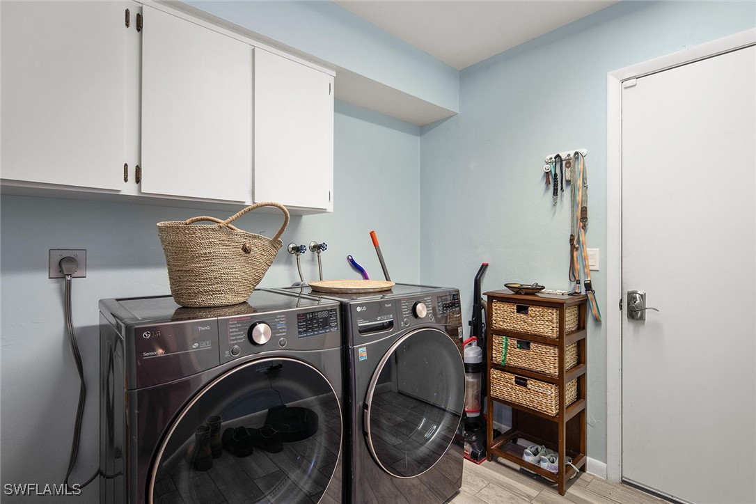 3 Bed Pool Home for Sale in Royal Harbor, photo 16