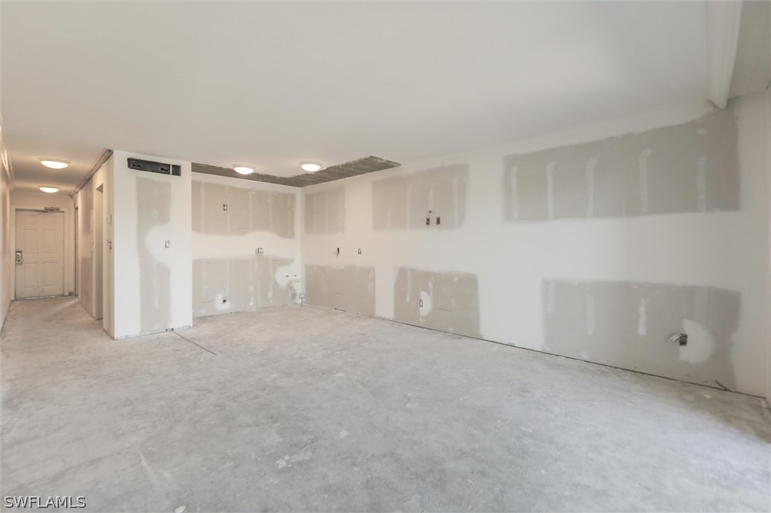 1 Bed Pool Home for Sale in Bayside Villas, photo 16