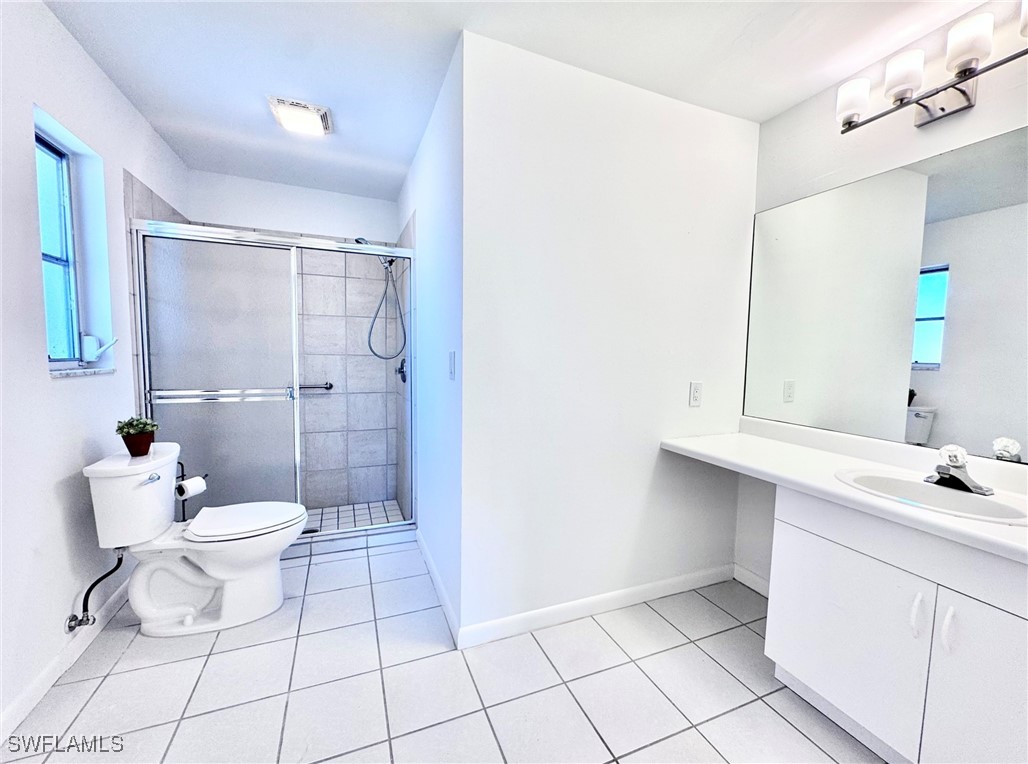 4 Bed Pool Home for Sale in Naples Park, photo 16