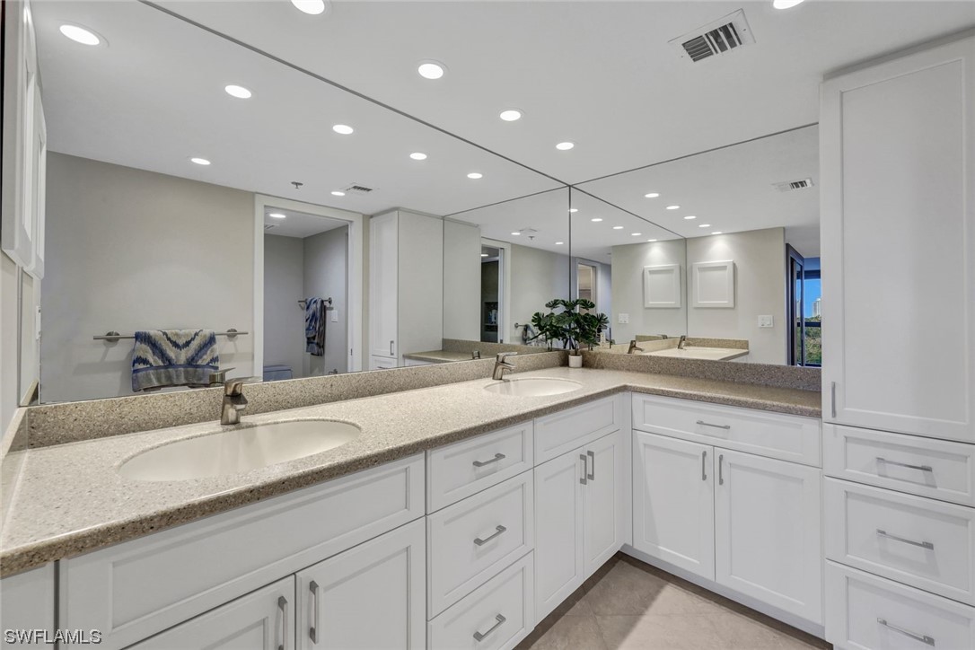 2 Bed Waterfront Home for Sale in Bay Harbor Club Condo, photo 16
