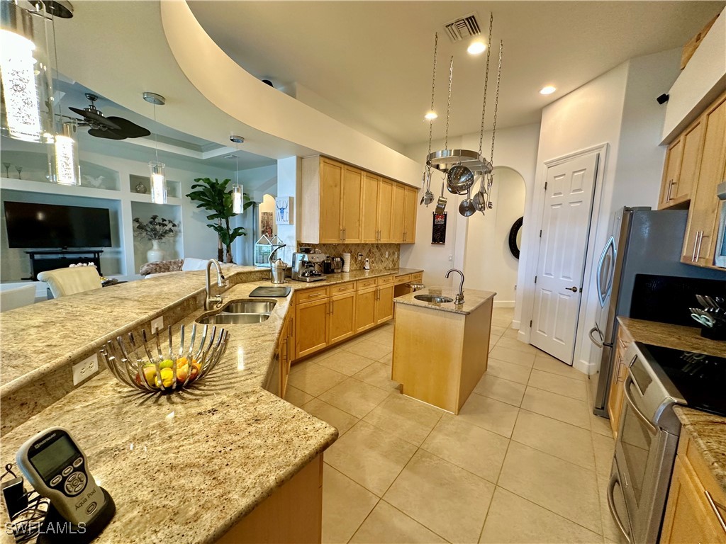 4 Bed Pool Home for Sale in Emerson Square, photo 16